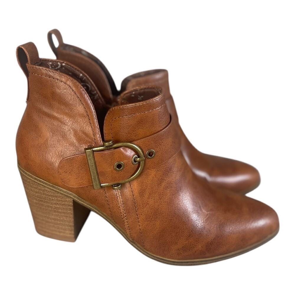BareTraps Women’s Karina Tan Vegan Leather Block Heel Ankle Boots Size-10m